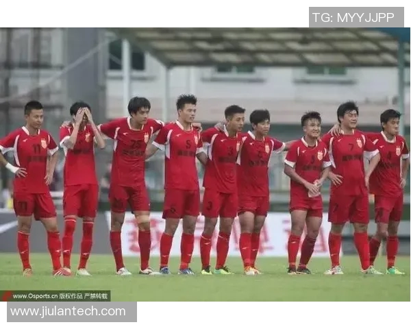 激怒足球明星的后果是什么让我们来揭开这个不为人知的秘密 激怒足球明星的后果是什么让我们来揭开这个不为人知的秘密