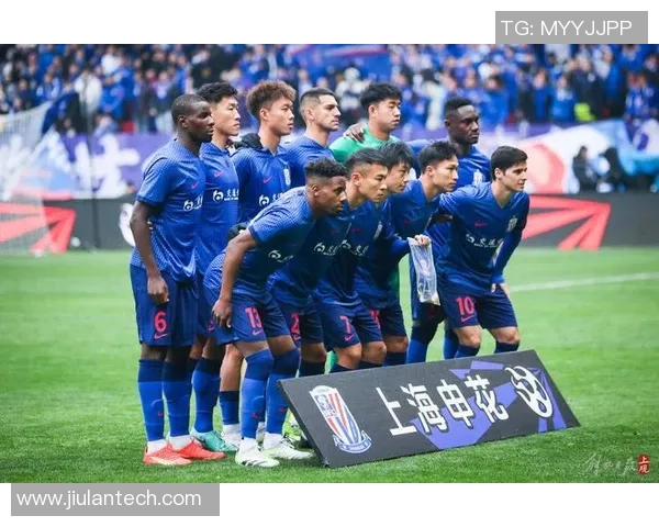 上海足球队实力变革引发热议探索未来发展新机遇与挑战 上海足球队实力变革引发热议探索未来发展新机遇与挑战