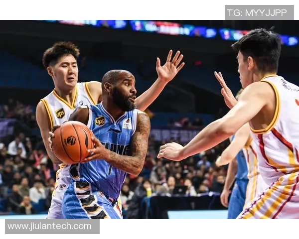 南京篮球队进攻战术深度分析与实战应用探讨 南京篮球队进攻战术深度分析与实战应用探讨