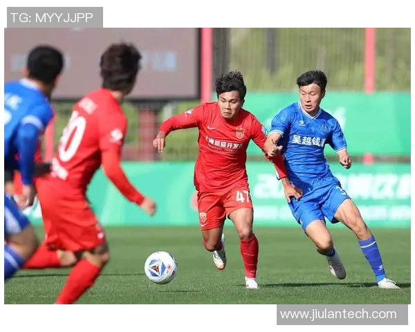 杭州足球队在全国足球配合排行榜中荣获第三名的辉煌成就 杭州足球队在全国足球配合排行榜中荣获第三名的辉煌成就